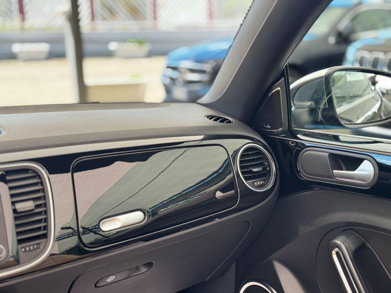 VOLKSWAGEN Maggiolino Cabrio 2.0 TSI 220cv DSG Sport Exclusive - 27