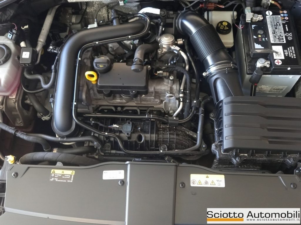 VOLKSWAGEN T-Roc 1.0 TSI Style - 18