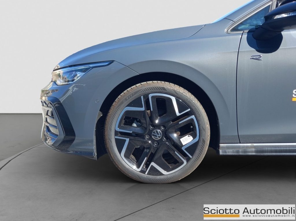 VOLKSWAGEN Golf 1.5 eTSI 150 CV ACT DSG R-Line - 19