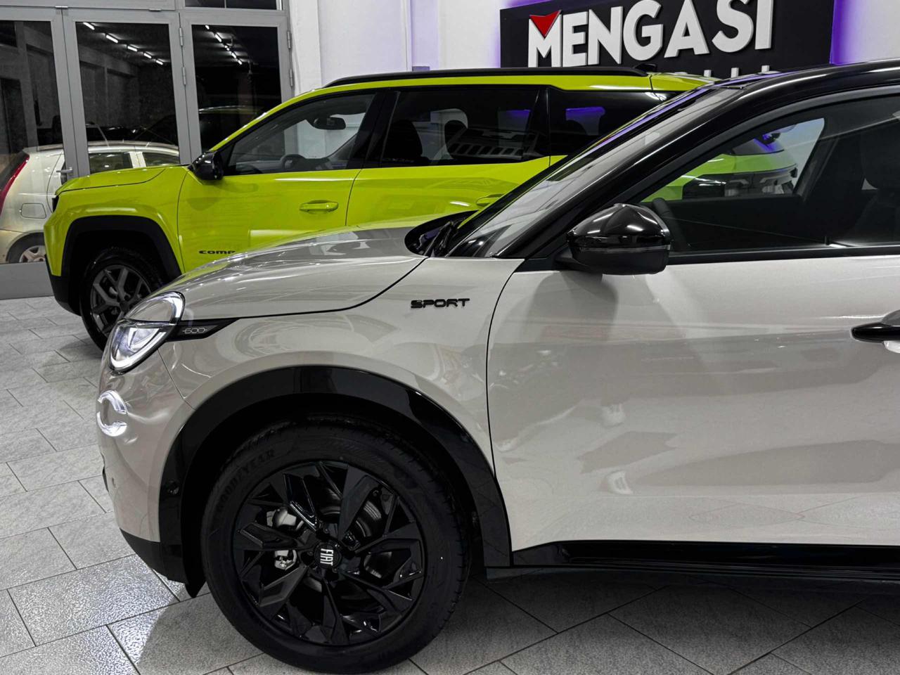 FIAT 600 Hybrid 145 CV DCT MHEV Sport Edizione Milano Corti - 5