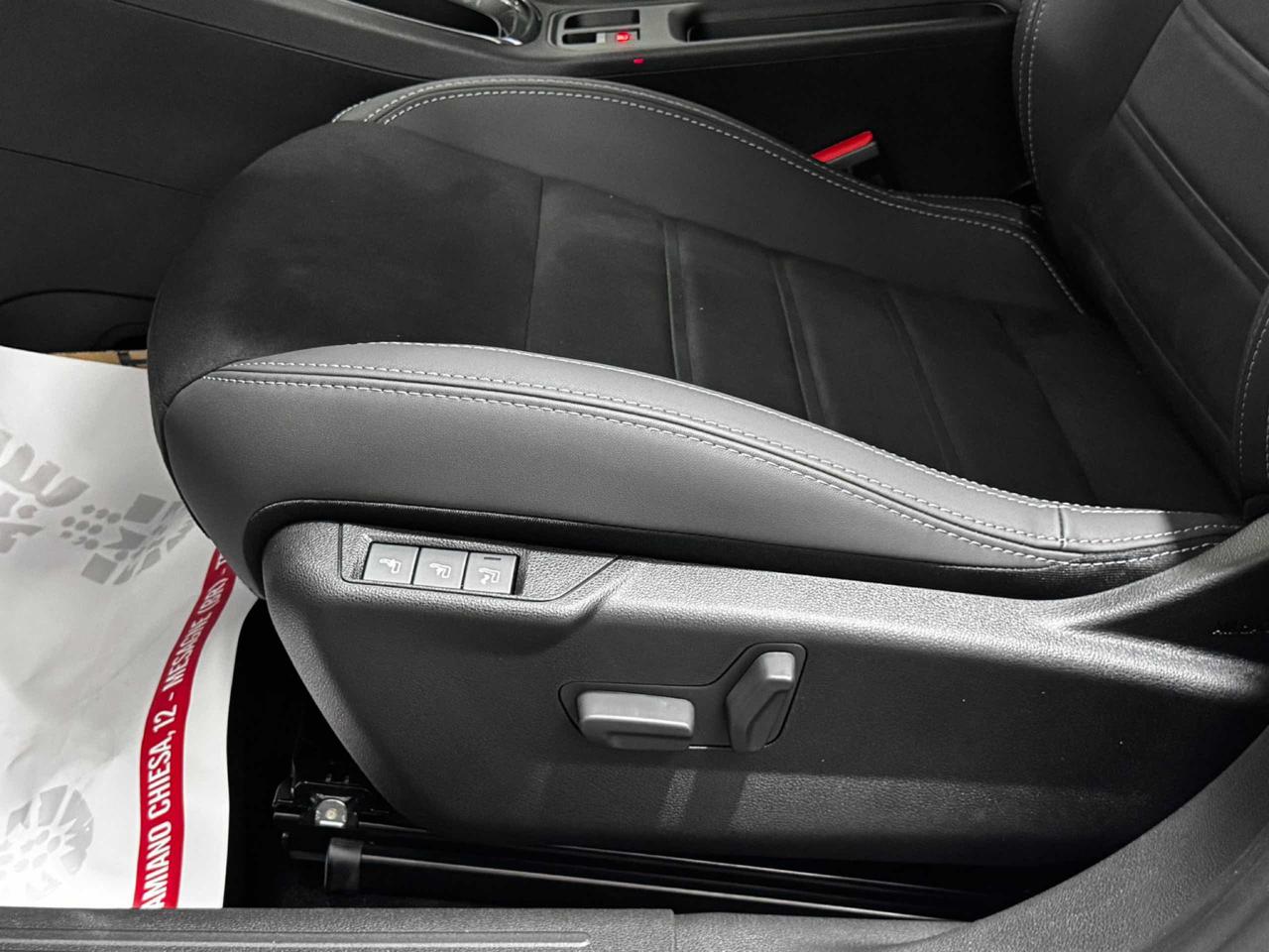 FIAT 600 Hybrid 145 CV DCT MHEV Sport Edizione Milano Corti - 16