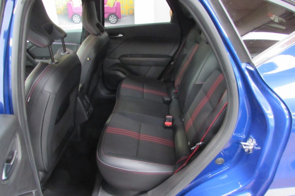 RENAULT Captur Full Hybrid E-Tech 145 CV RS Line - 13