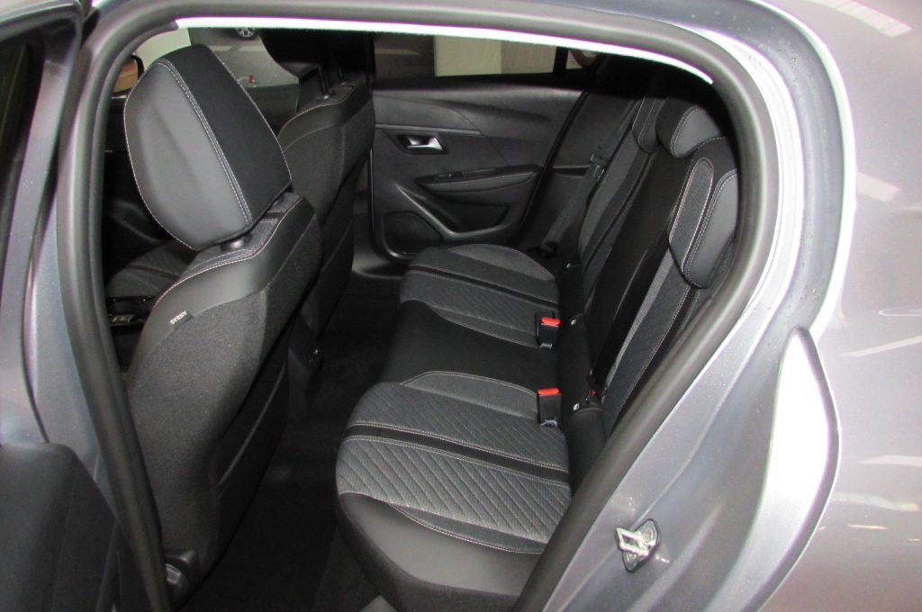 PEUGEOT 208 1.2 PureTech 100 Stop&Start 5 porte Allure KM.ZERO - 14