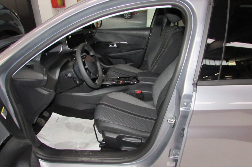 PEUGEOT 208 1.2 PureTech 100 Stop&Start 5 porte Allure KM.ZERO - 6