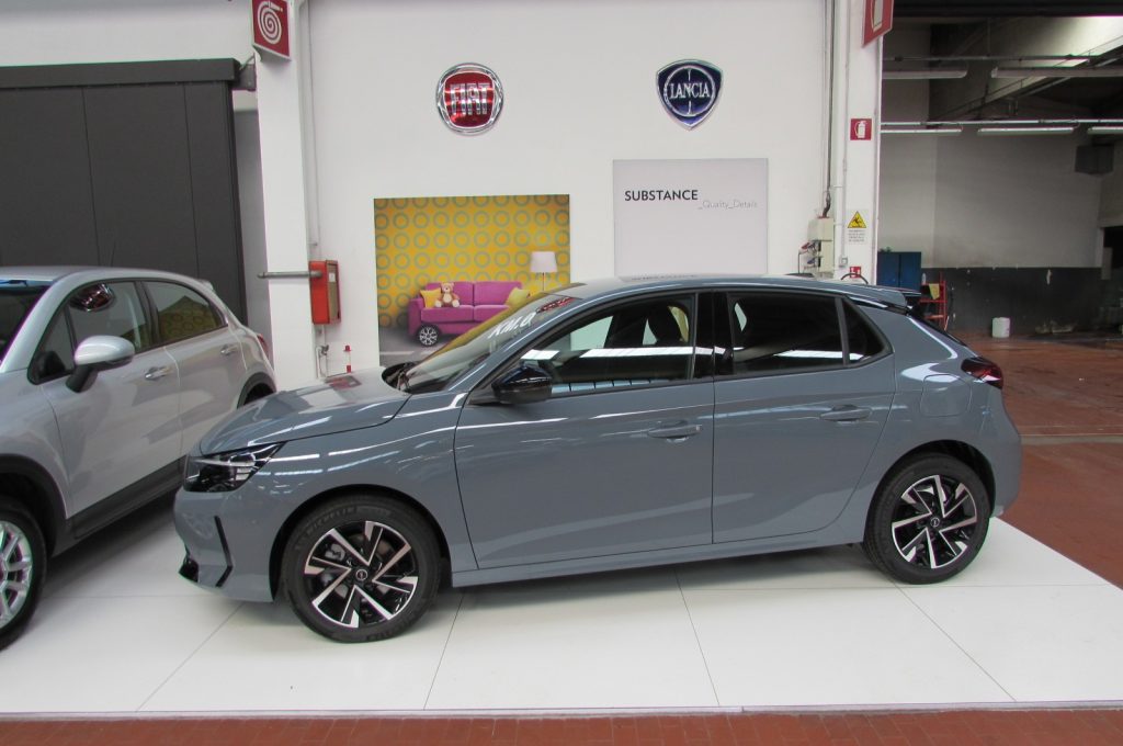 OPEL Corsa 1.2 100 CV GS KMZERO Grafik Grey - 4