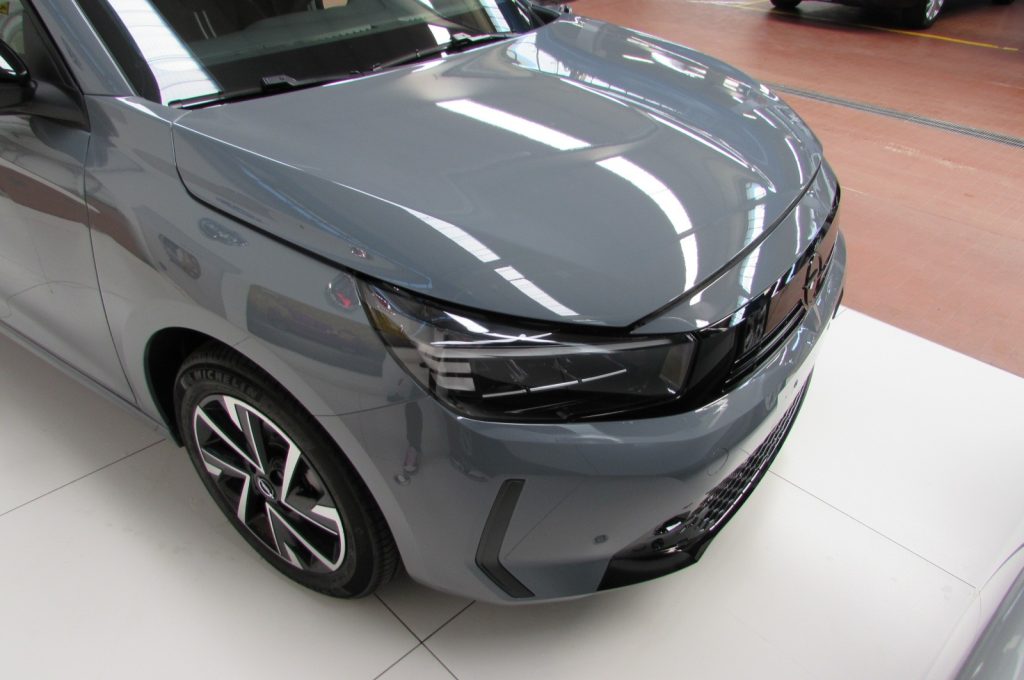 OPEL Corsa 1.2 100 CV GS KMZERO Grafik Grey - 17