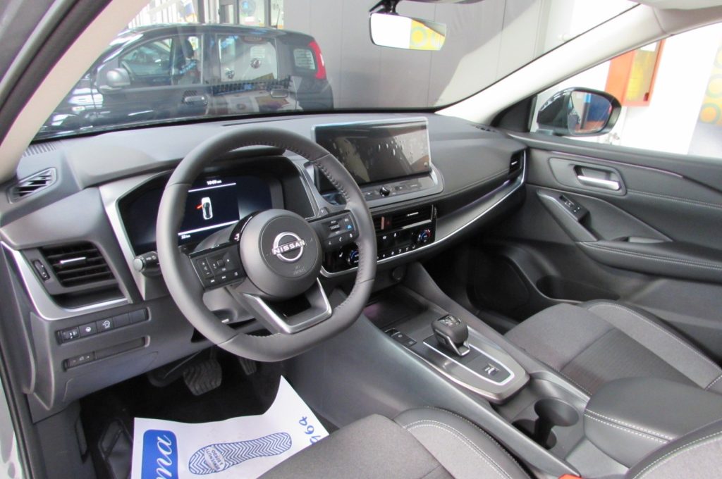 NISSAN Qashqai 1.3 MHEV 158 CV Xtronic N-Connecta KMZERO - 7