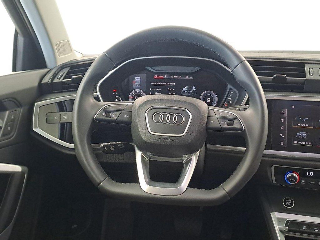 AUDI Q3 40 TDI quattro S tronic S line edition - 9