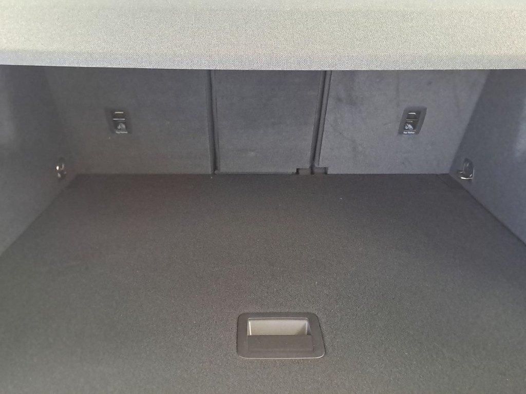 AUDI Q3 40 TDI quattro S tronic S line edition - 13