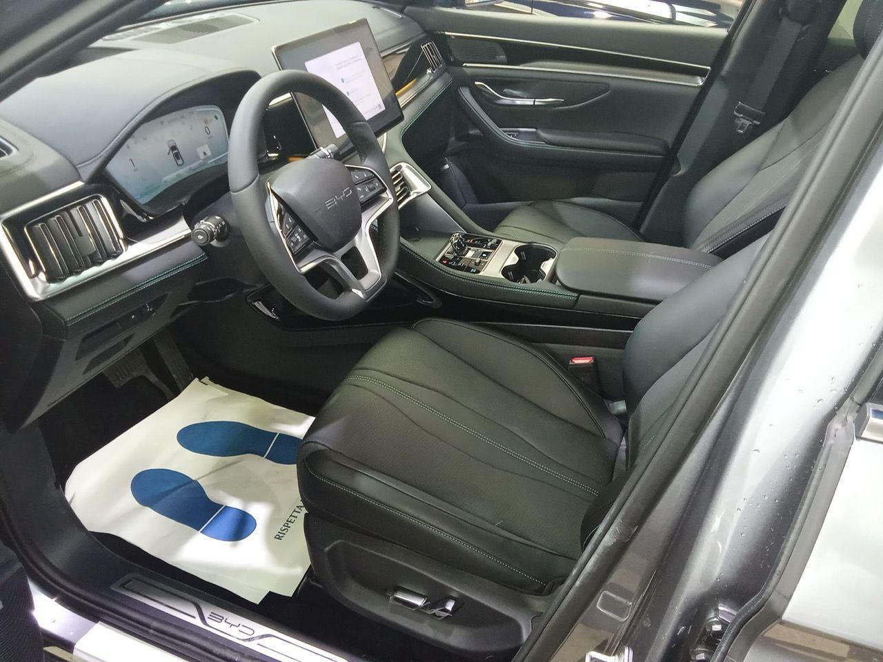 BYD Seal U DMi 1.5 Turbo 324  CV 4wd PHEV Design - 11