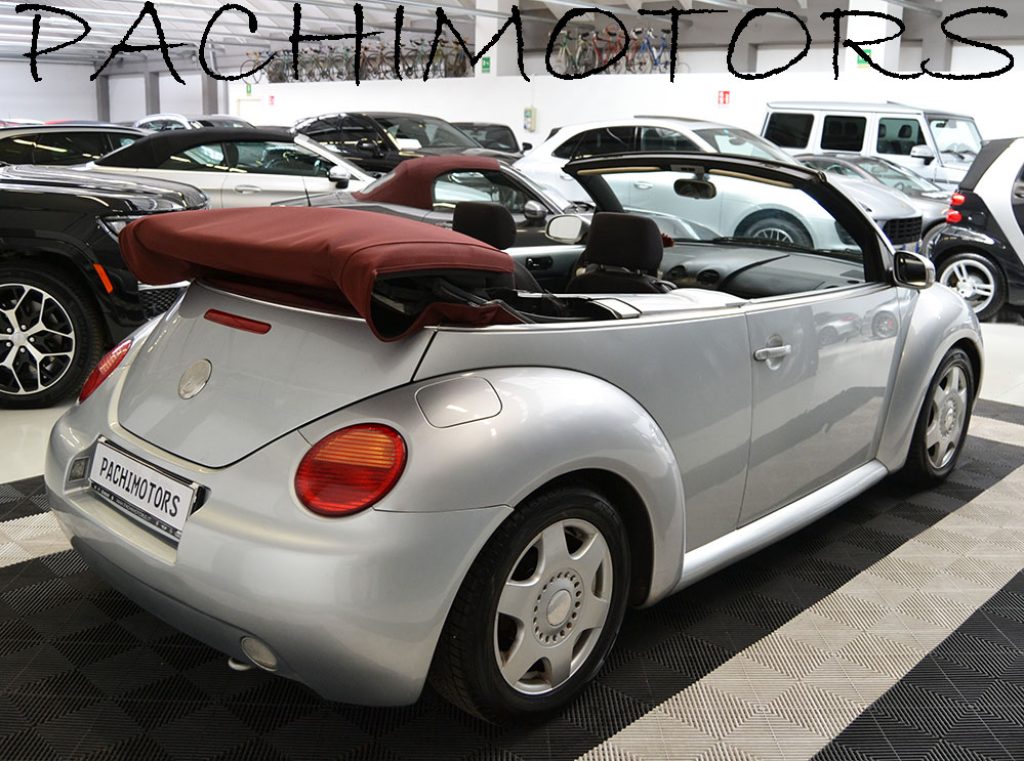VOLKSWAGEN New Beetle 1.4 16V Cabrio - 11