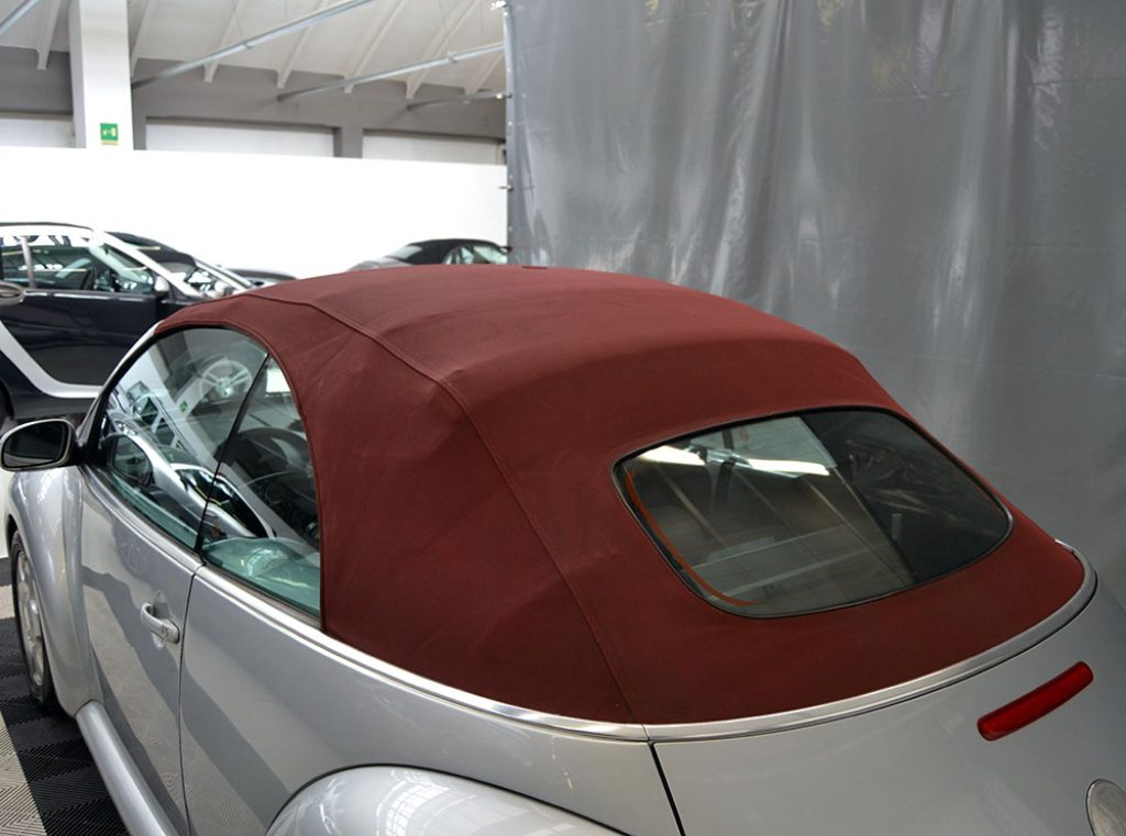 VOLKSWAGEN New Beetle 1.4 16V Cabrio - 17