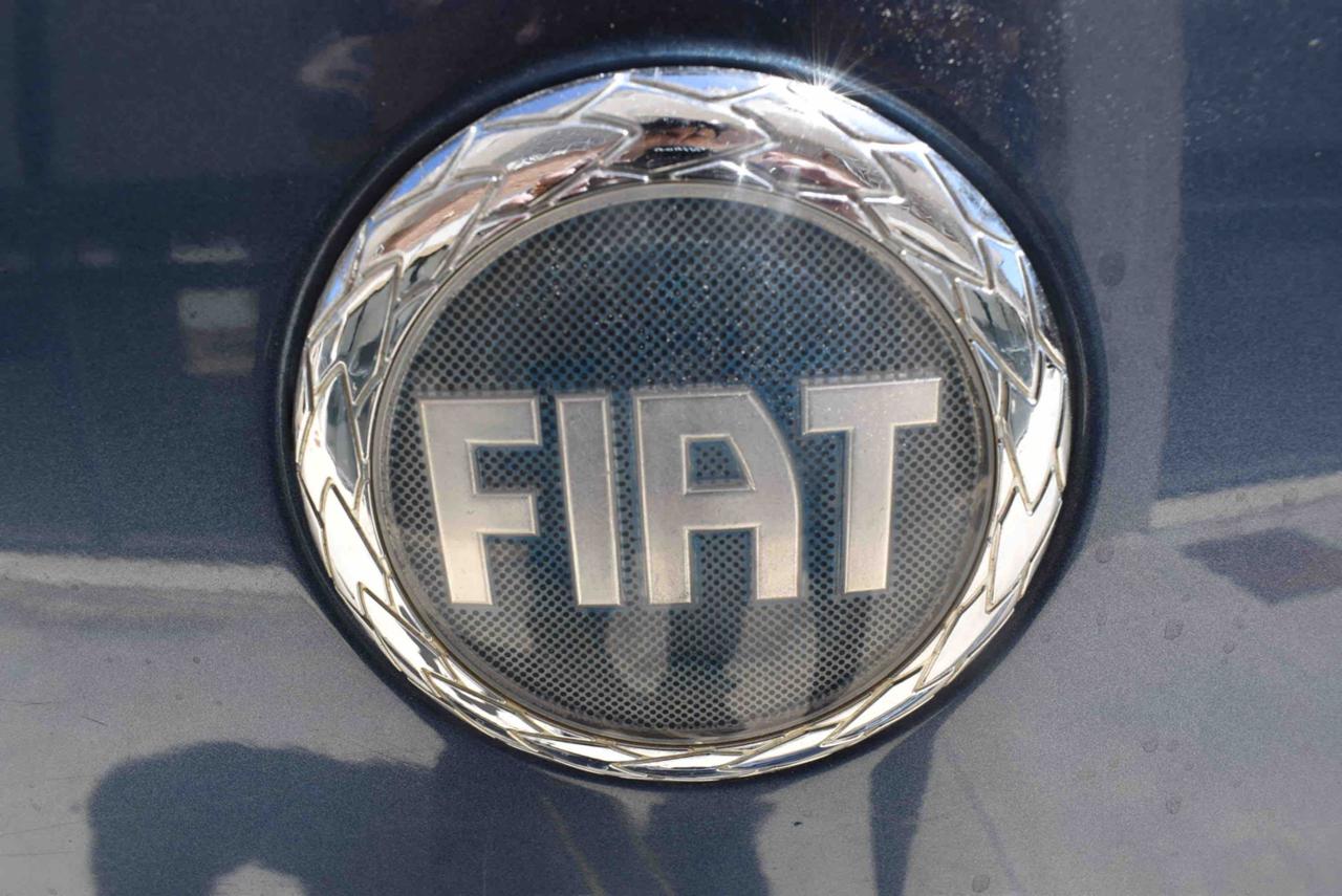 FIAT Punto 1.2i cat 5 porte ELX - 16