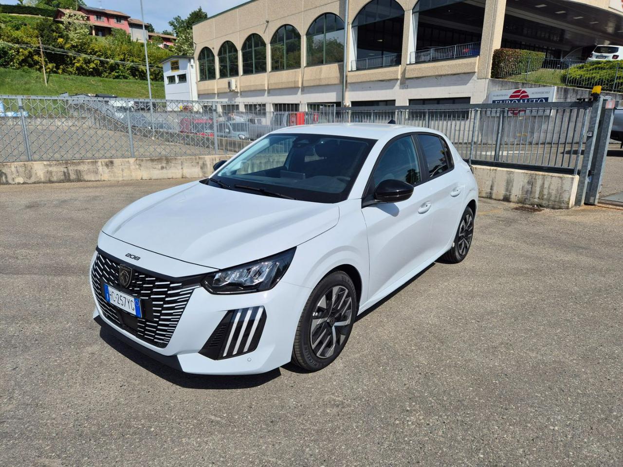 PEUGEOT 208 Business Turbo benzina 100 - 2