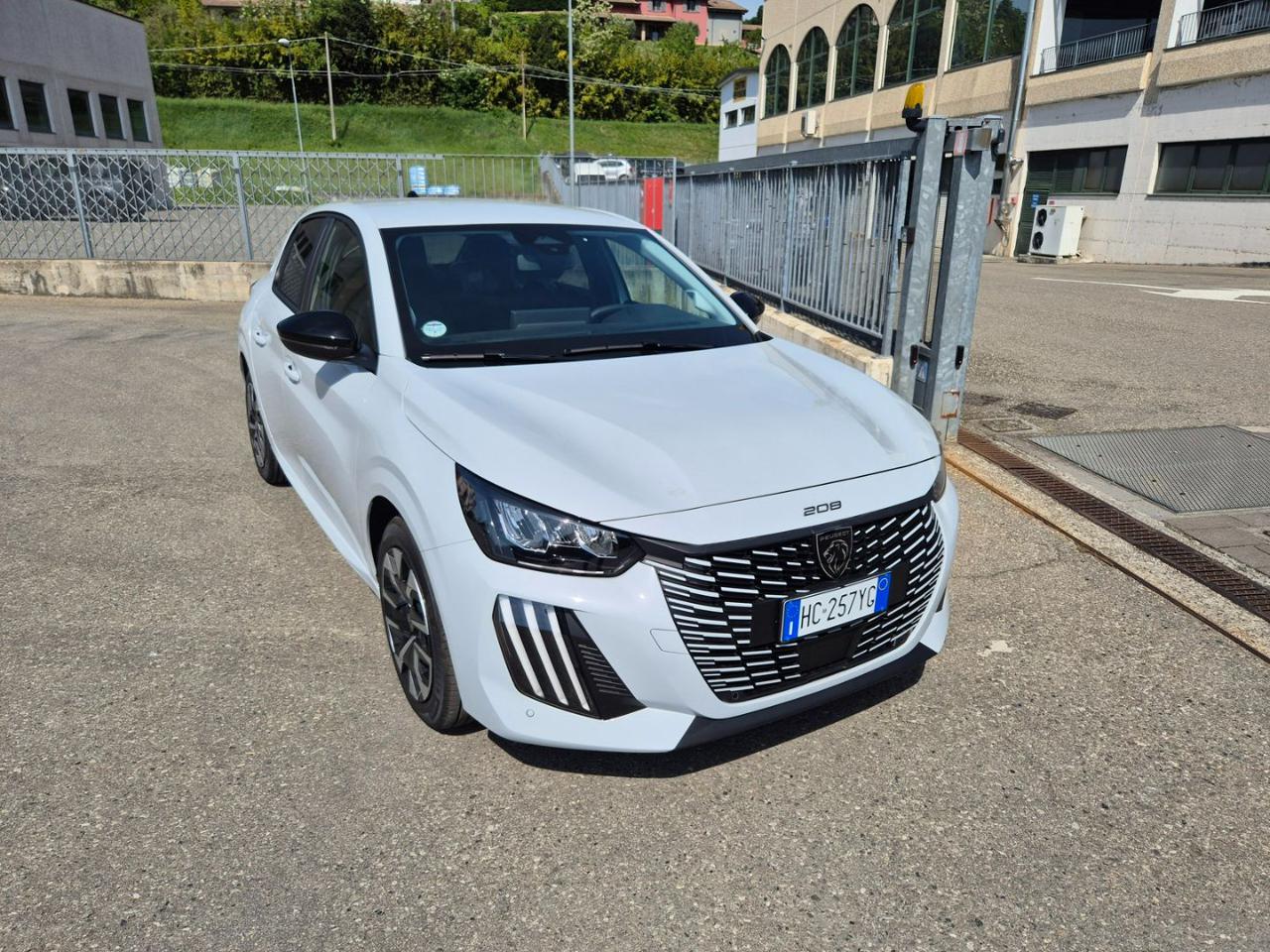 PEUGEOT 208 Business Turbo benzina 100 - 4