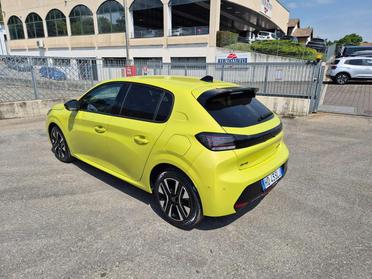 PEUGEOT 208 Allure Hybrid 110 e-DCS6 auto - 8