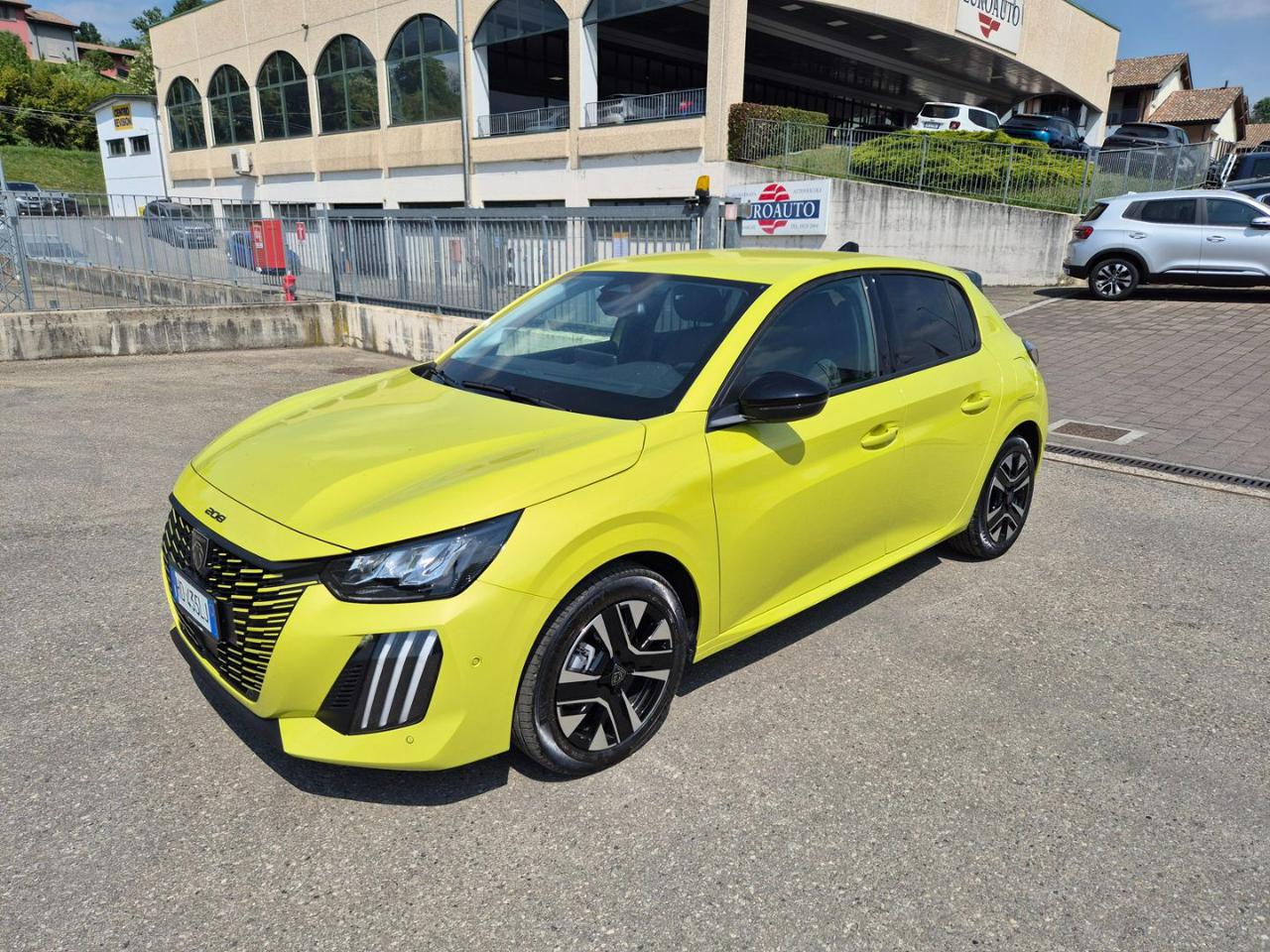 PEUGEOT 208 Allure Hybrid 110 e-DCS6 auto - 2