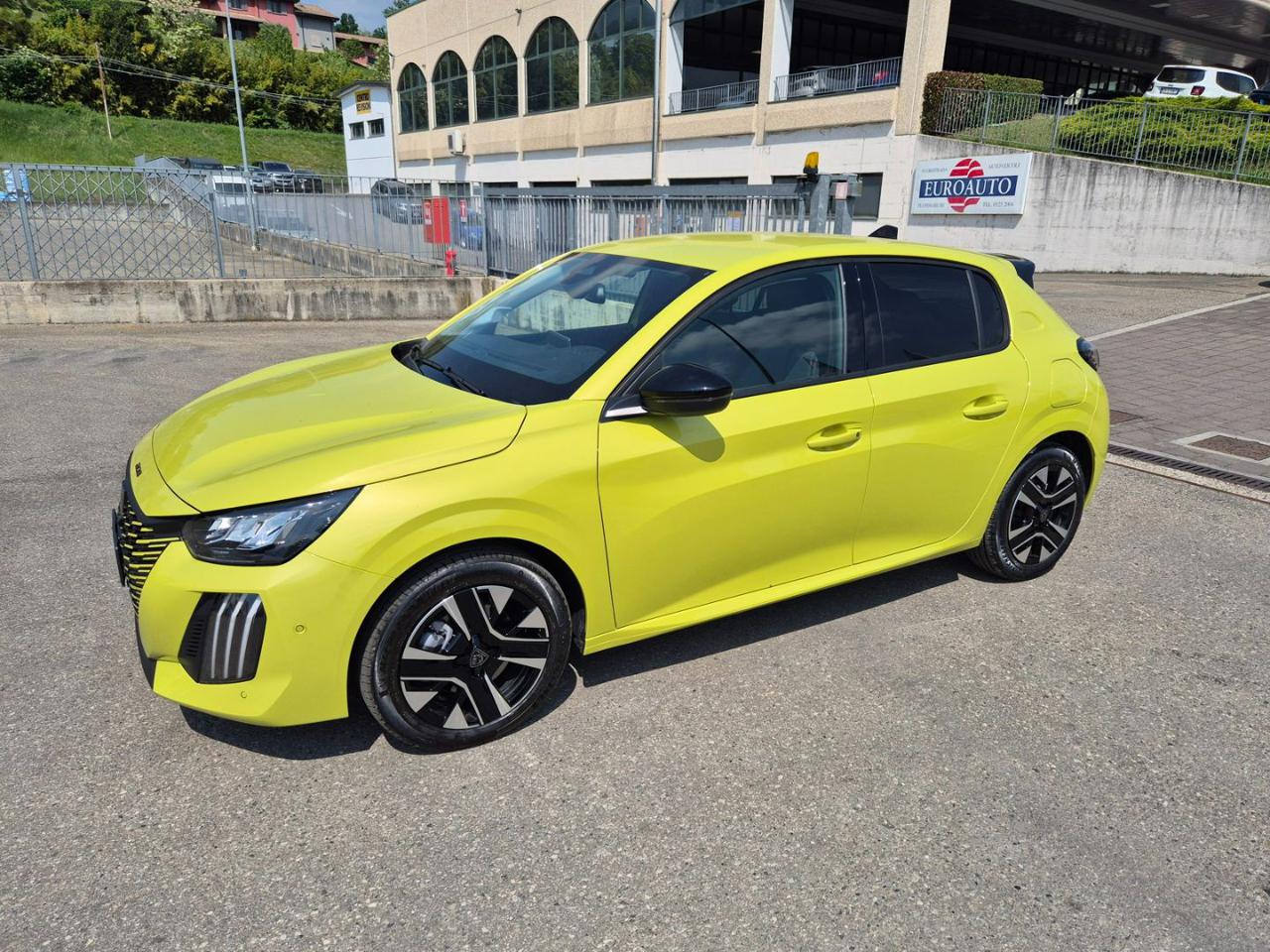 PEUGEOT 208 Allure Hybrid 110 e-DCS6 auto - 3