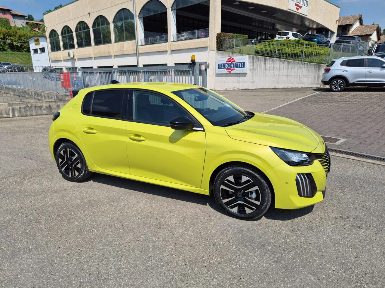 PEUGEOT 208 Allure Hybrid 110 e-DCS6 auto - 6