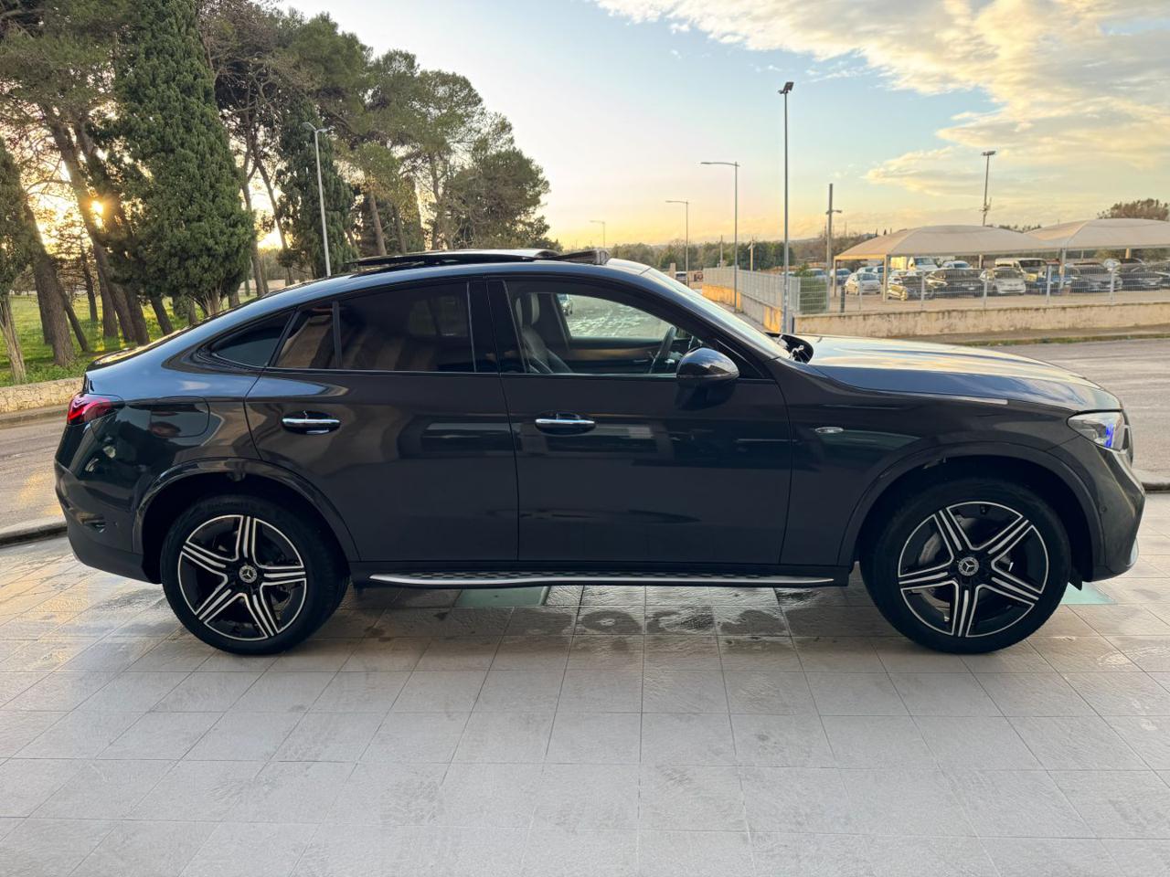 MERCEDES-BENZ GLC 300 de hybrid EQ 4Matic Coupé AMG Line Premium Plus. - 4