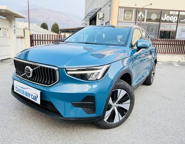 VOLVO XC40 Blu metallizzato