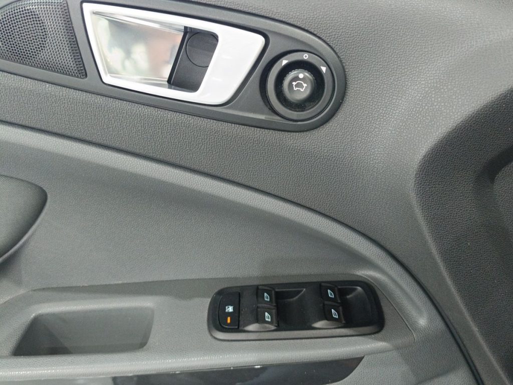 FORD EcoSport 1.5 TDCi 90 CV Titanium - 21