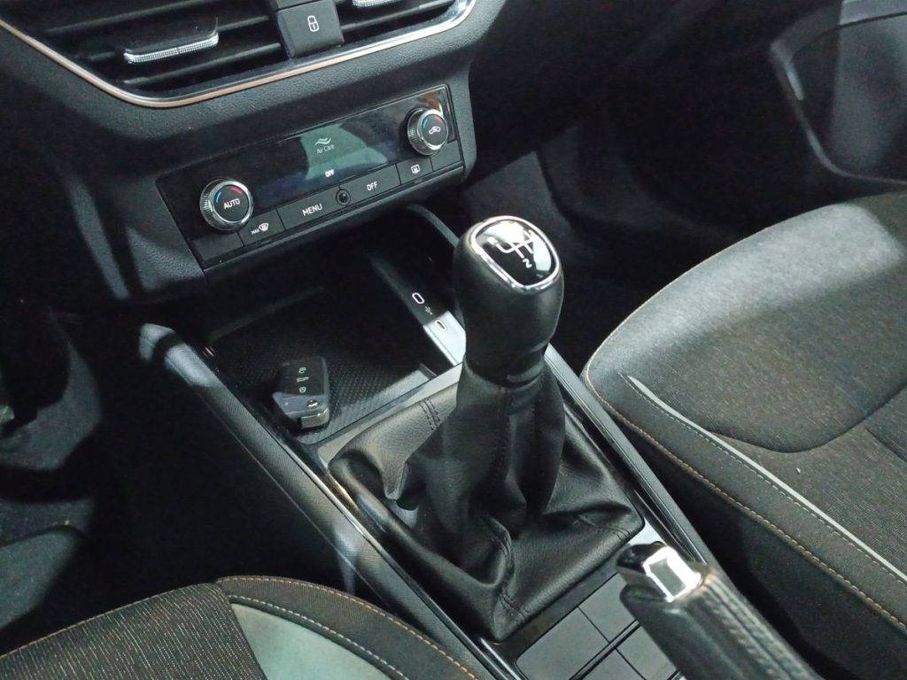 SKODA Kamiq 1.0 TSI 110 CV Black Dots - 8