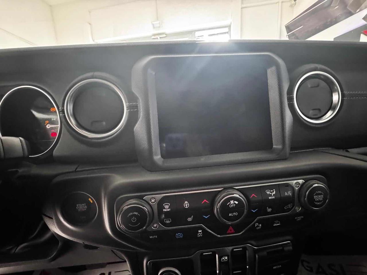 JEEP Wrangler Unlimited 2.0 PHEV ATX 4xe Sahara - 8