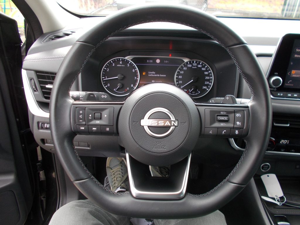 NISSAN Qashqai MHEV158 CV Xtronic Business - 8