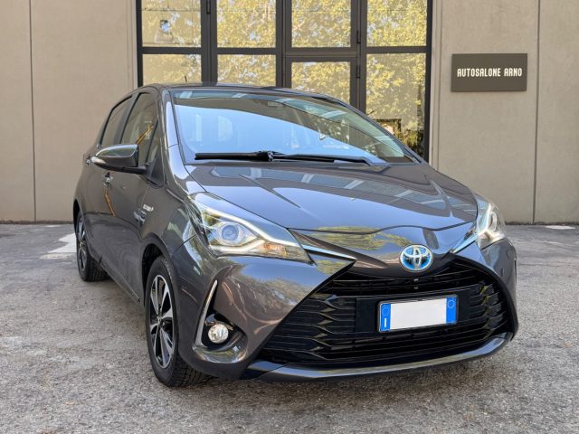 TOYOTA Yaris Grigio metallizzato