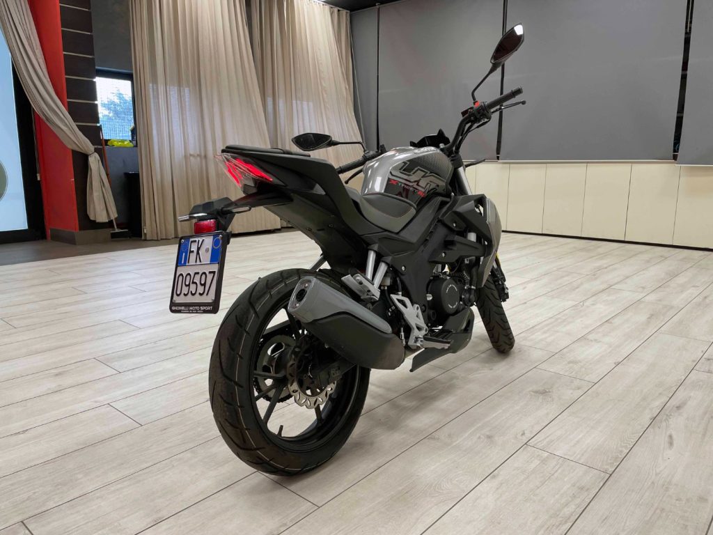 UM DSR 125 XTREET RS 125 - 9