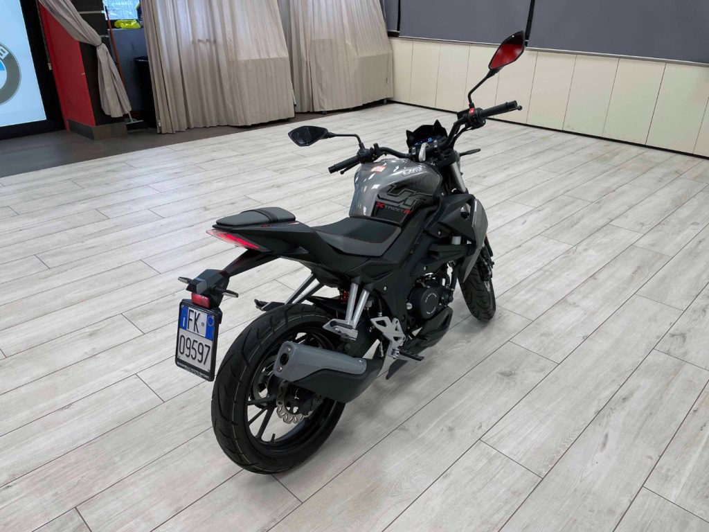 UM DSR 125 XTREET RS 125 - 10