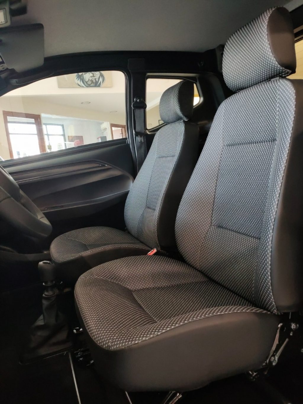 AIXAM City E-City Pack Ambition Automatic - 14