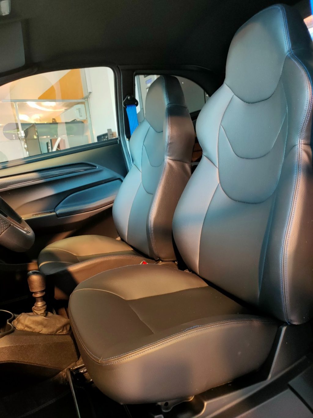 AIXAM Coupé GTI Pelle Tablet Android Apple Pronta Consegna - 14