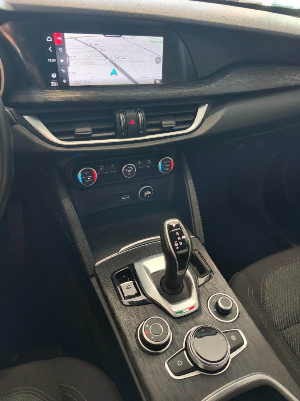 ALFA ROMEO Stelvio 2.2 d Q4 190 CV AT8 Navi Car Play Aziendale - 11