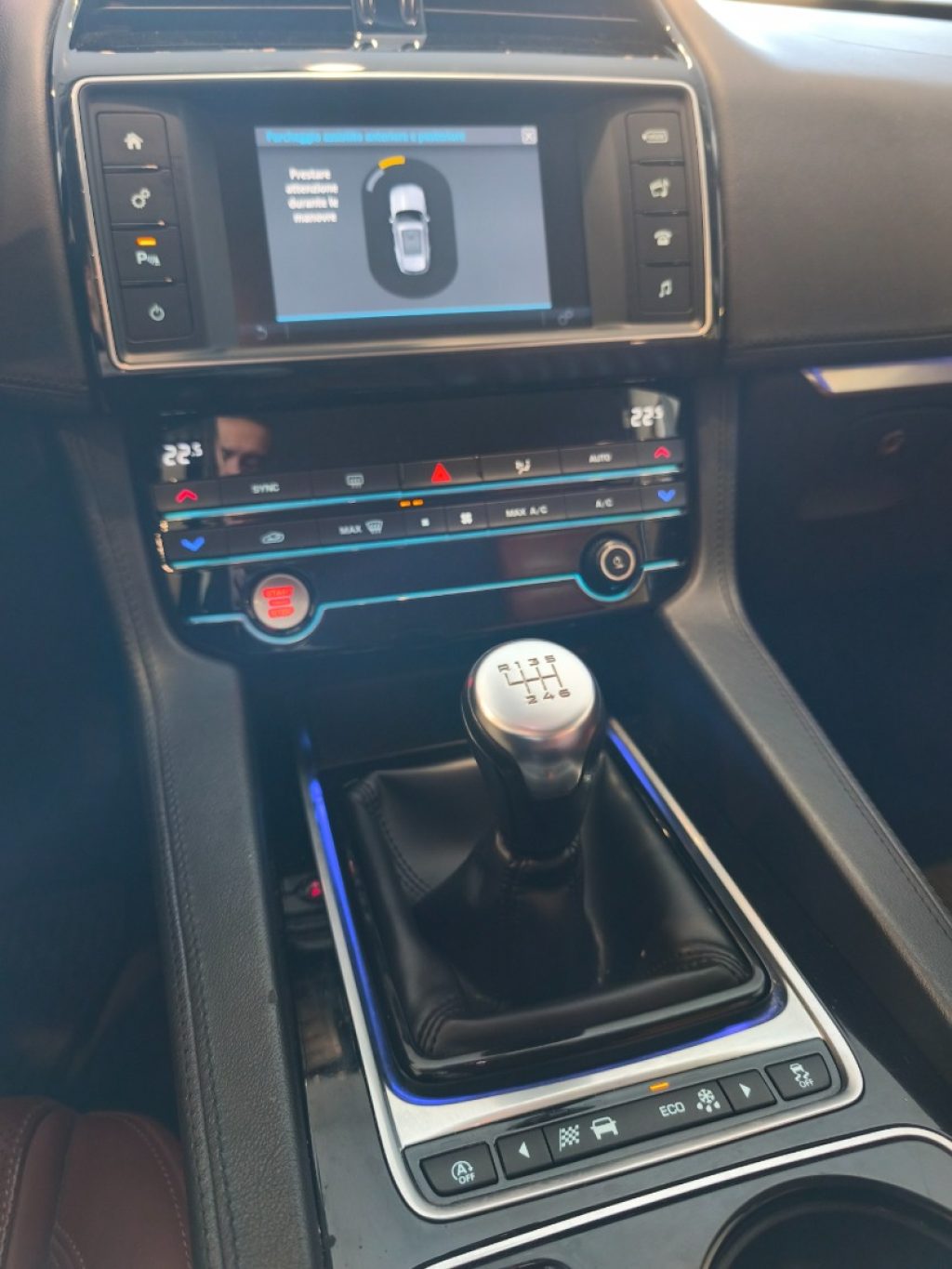 JAGUAR F-Pace 2.0 D AWD 180 CV Prestige Pelle Tabacco - 11