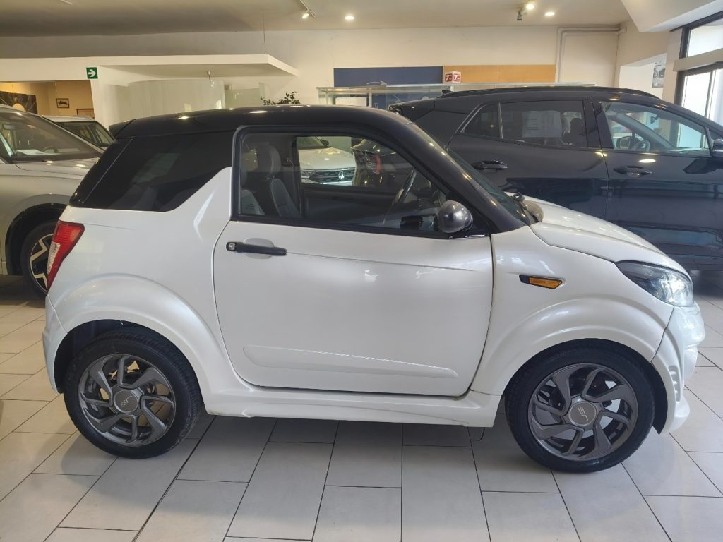 LIGIER JS 50 Progress Patentino AM Retrocamera Bluetooth - 4