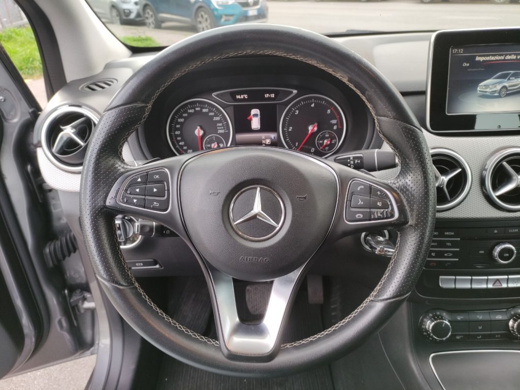 MERCEDES-BENZ B 200 d Automatic Premium Navi Retroc. Aziendale - 11