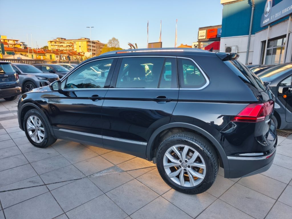 VOLKSWAGEN Tiguan 2.0 TDI 150CV DSG 4MOTION Sport & Style BMT - 5