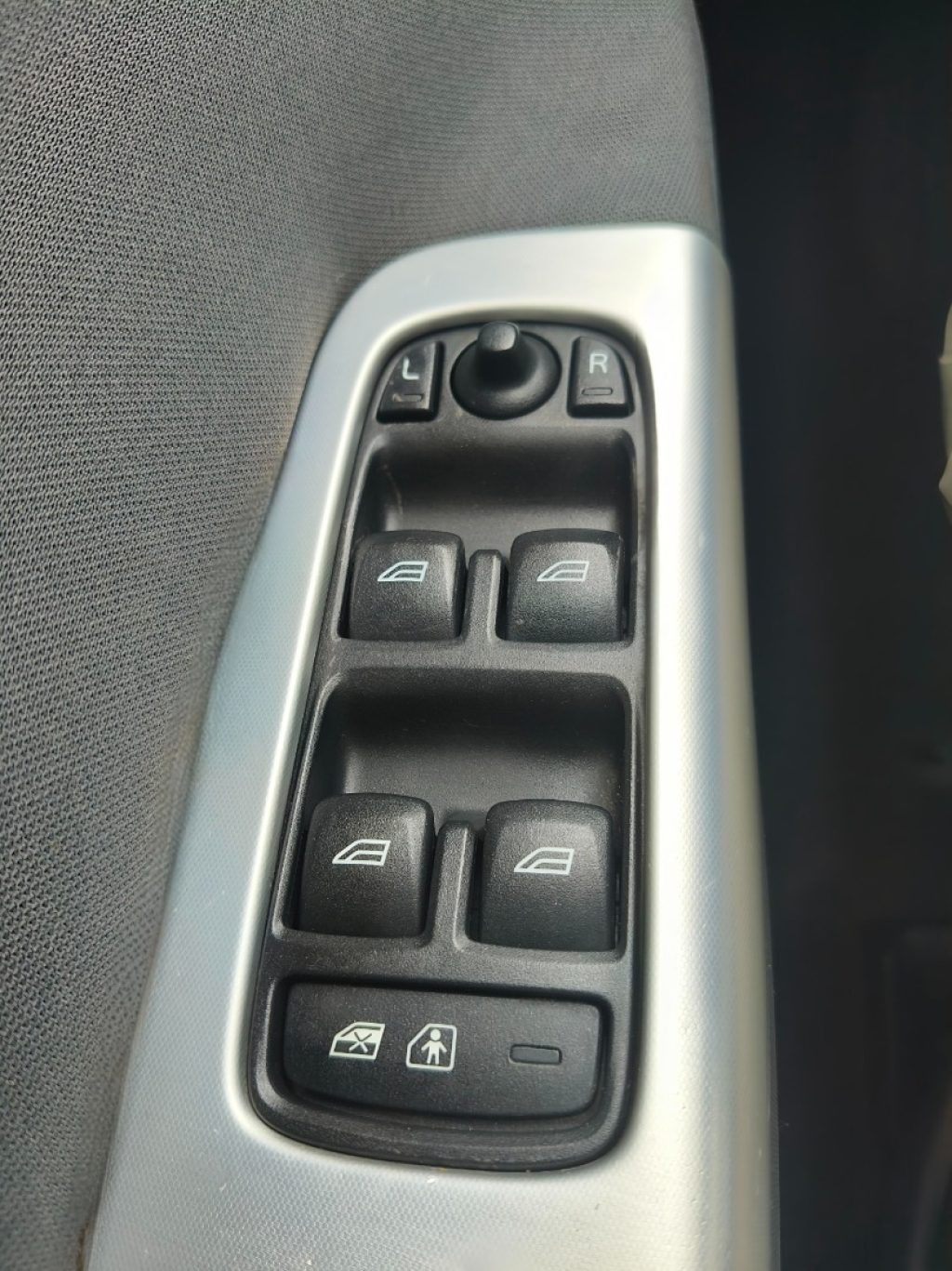 VOLVO V50 D2 Unico Proprietario Neopatentati Bluetooth - 15