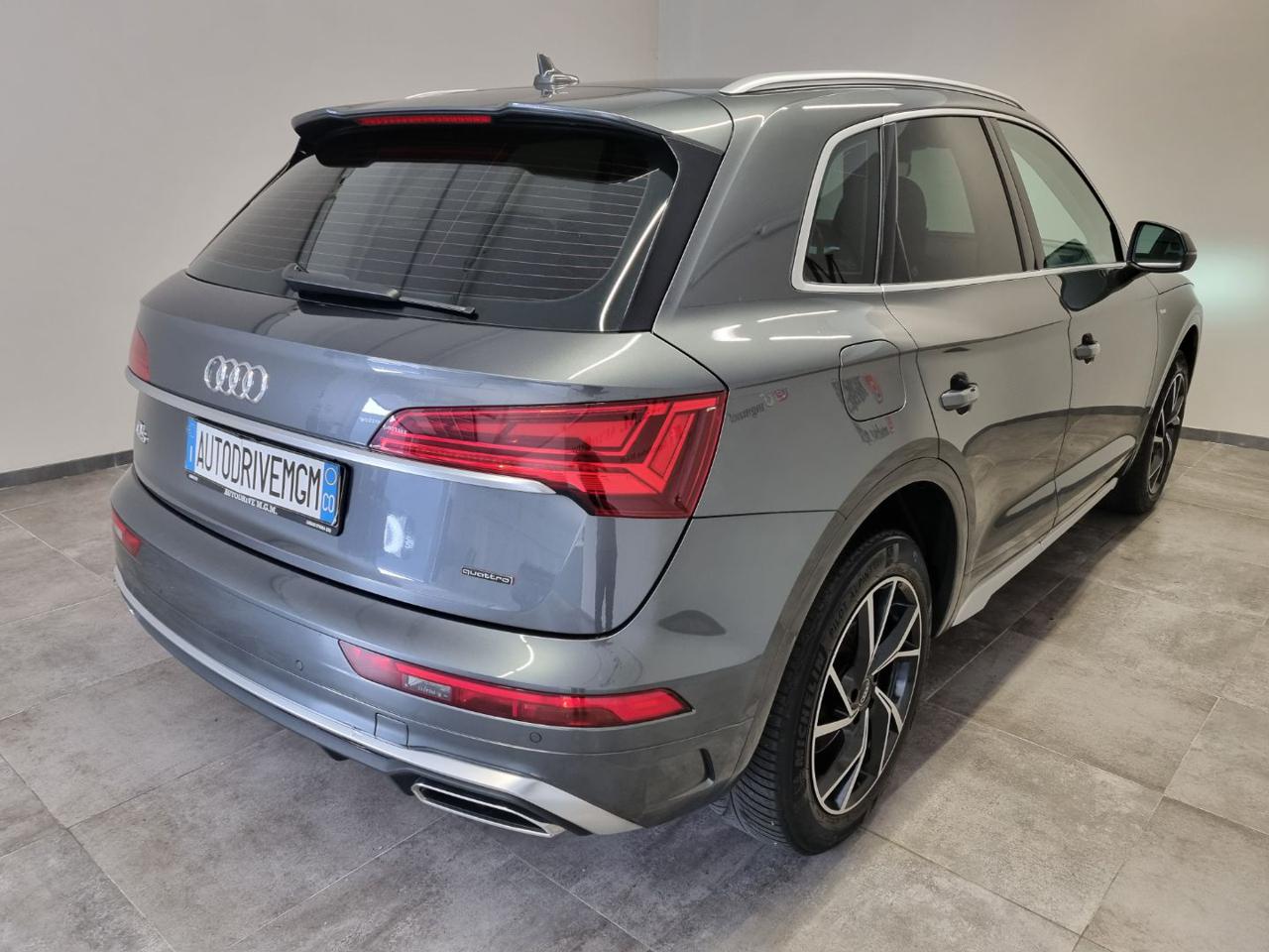 AUDI Q5 40 TDI 204 CV quattro S tronic S line plus - 34