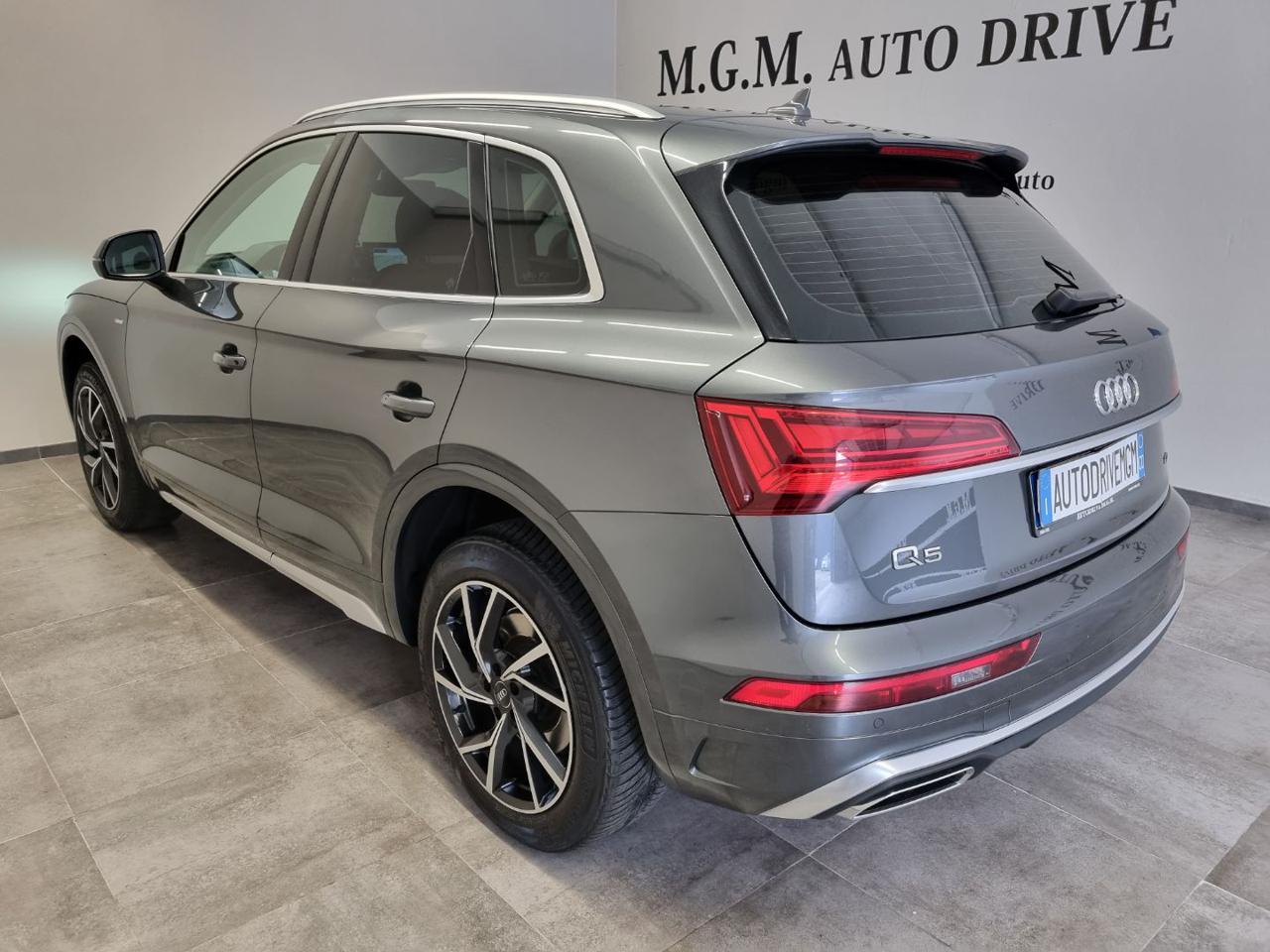 AUDI Q5 40 TDI 204 CV quattro S tronic S line plus - 32