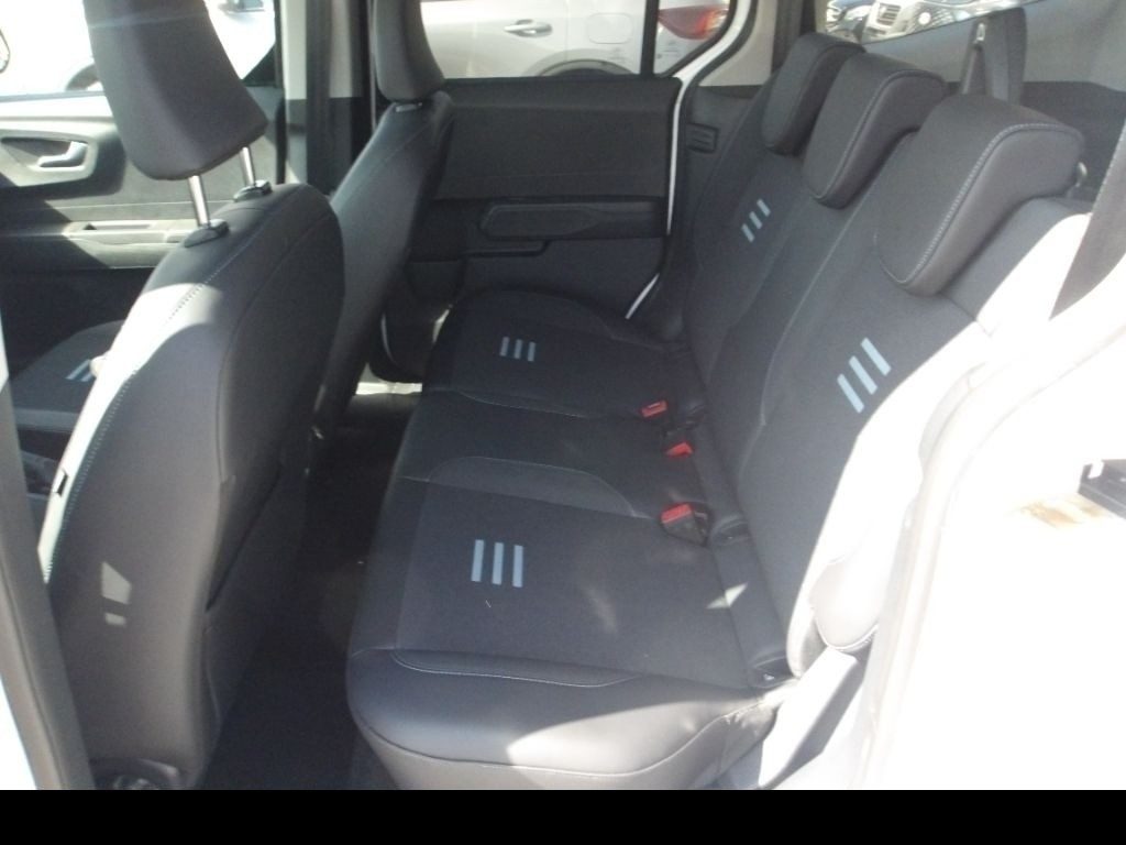 FORD Tourneo Courier 1.0 EcoBoost Powershift Active - 8