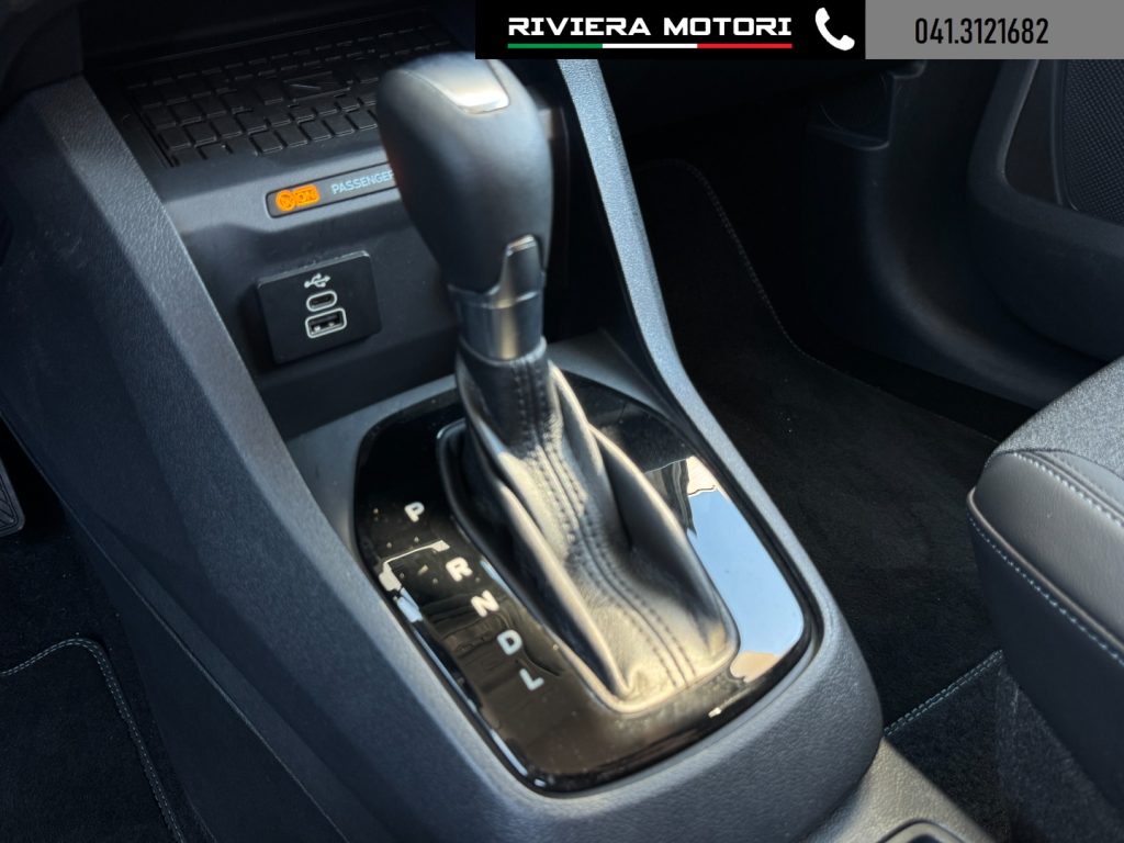 FORD Tourneo Courier 1.0 EcoBoost Powershift Active - 8