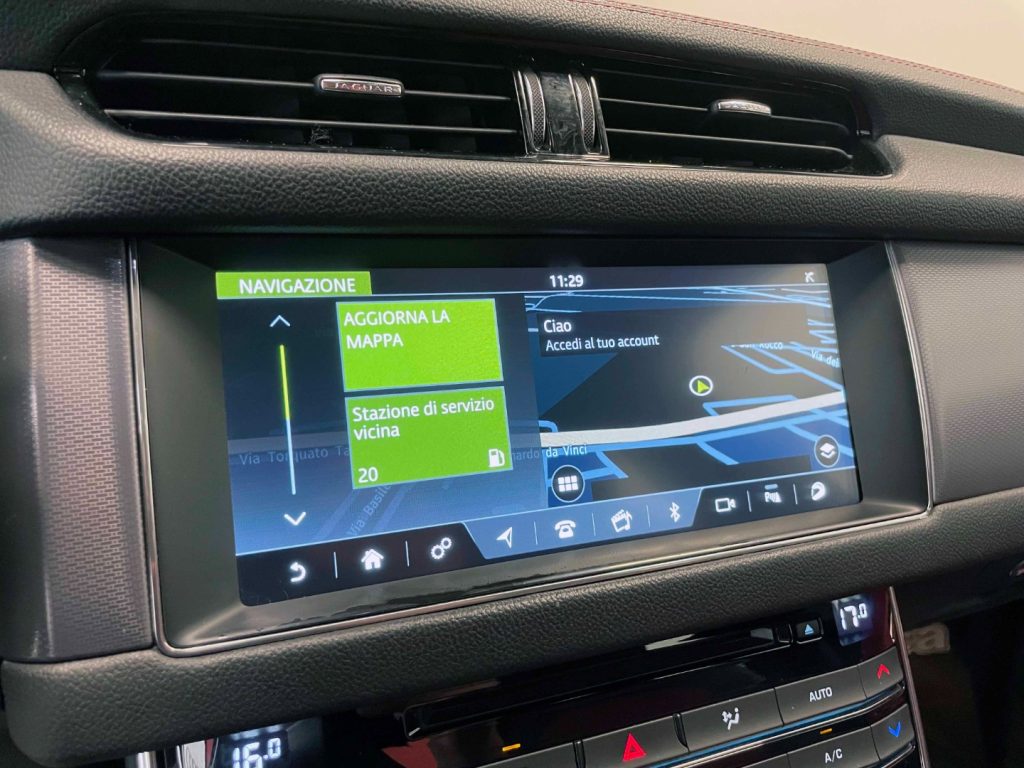 JAGUAR XF 2.0D R-SPORT AWD 180CV AUTO - 44