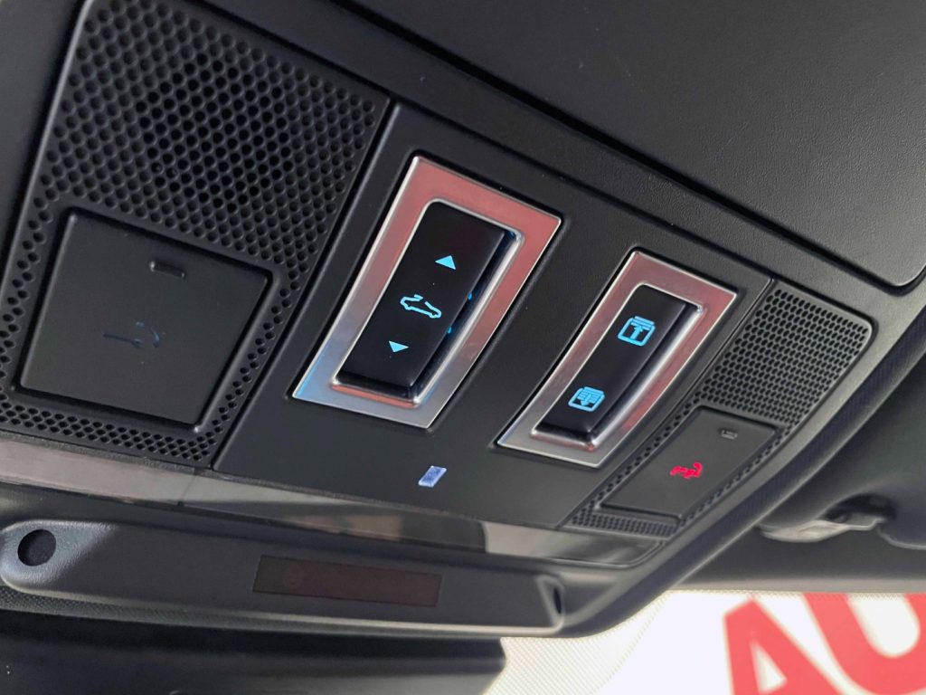 JAGUAR XF 2.0D R-SPORT AWD 180CV AUTO - 48