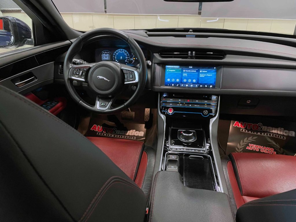 JAGUAR XF 2.0D R-SPORT AWD 180CV AUTO - 56