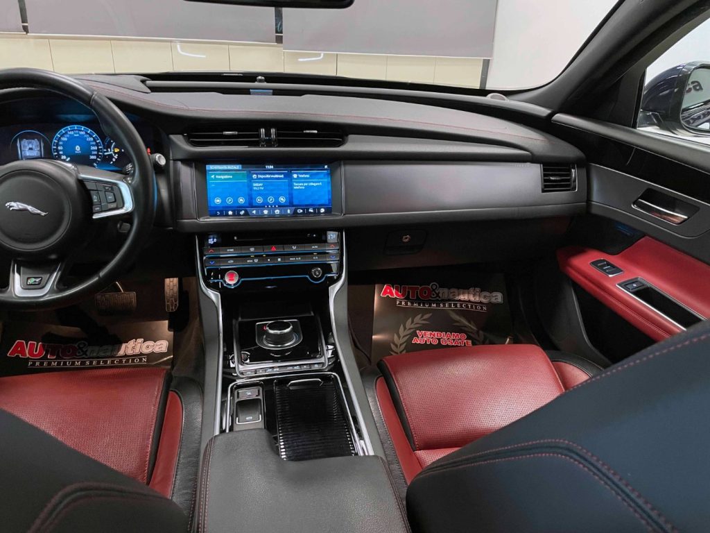 JAGUAR XF 2.0D R-SPORT AWD 180CV AUTO - 57