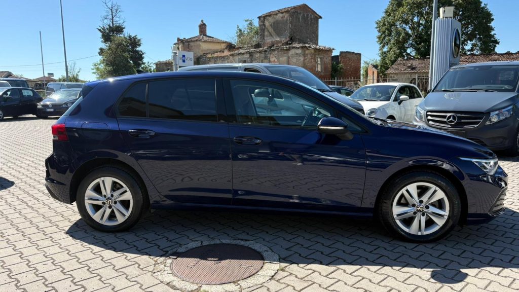 VOLKSWAGEN Golf 2.0 TDI 115 CV SCR Life *IVA ESPOSTA* OK NEOP. - 2