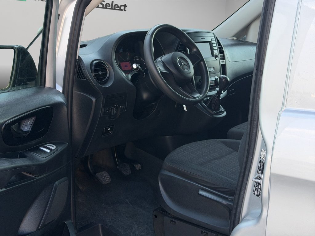 MERCEDES-BENZ Vito LONG 114CDI - 7